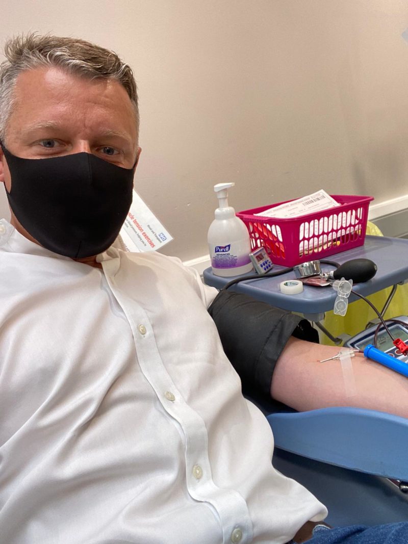 Luke Pollard MP donating blood